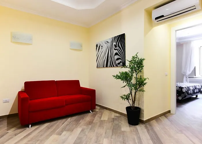 Апартаменты Domus Regina Colosseo Рим