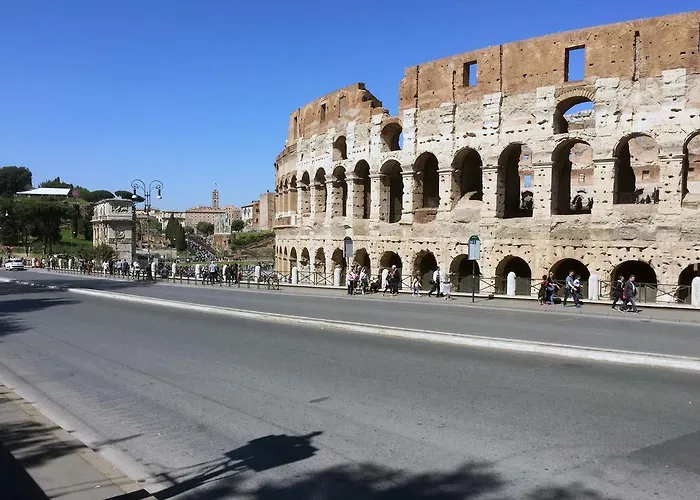 Domus Regina Colosseo Апартаменты Рим